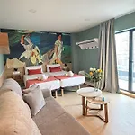 Luxury Singular Blue San Giacomo di Compostella