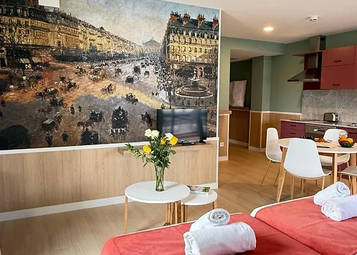 Luxury Singular Blue アパート